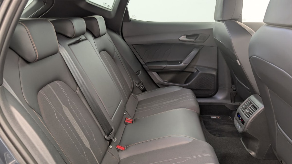 CUPRA Formentor 1.4 e-HYBRID 204 ch DSG6 V - ref: 1-372372 - Photo 10