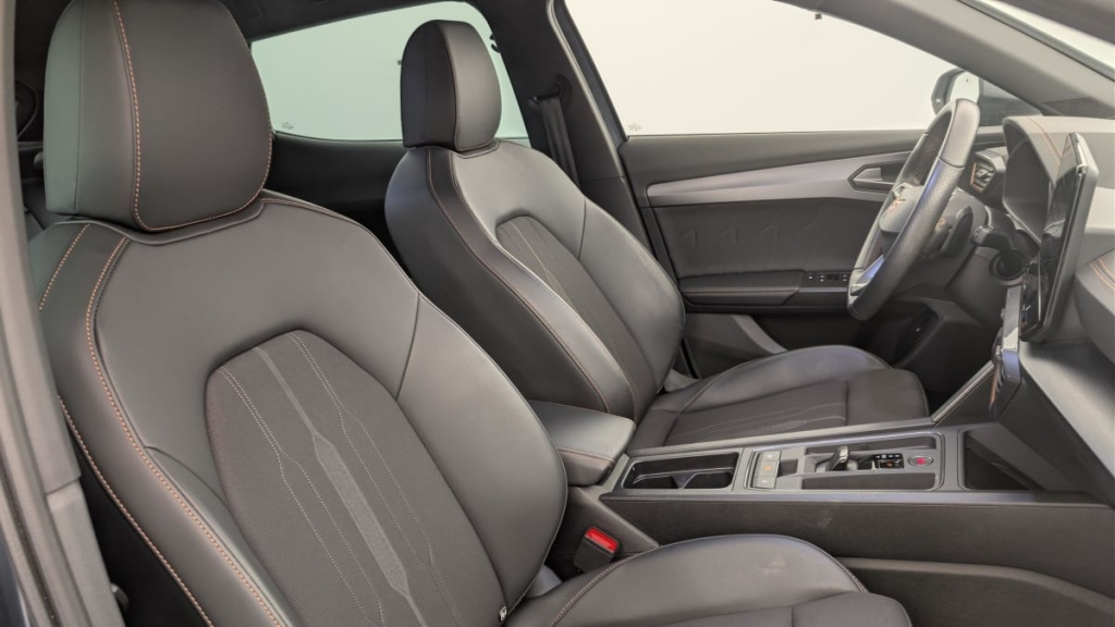 CUPRA Formentor 1.4 e-HYBRID 204 ch DSG6 V - ref: 1-372372 - Photo 9