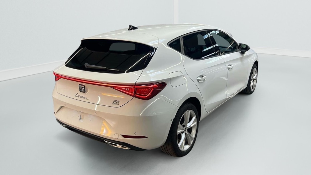 SEAT Leon E-HYBRID 204 CH DSG6 FR - ref: 1-372446 - Photo 7