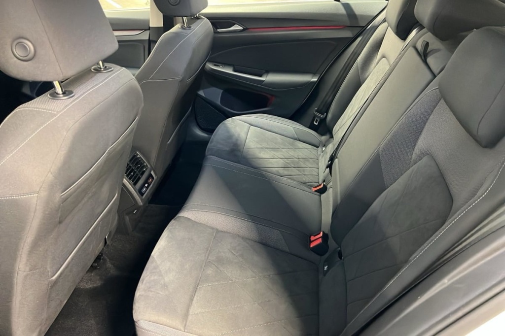 VOLKSWAGEN Golf 1.4 HYBRIDE RECHARGEABLE OPF 204 DSG STYLE - ref: 1-372467 - Photo 10