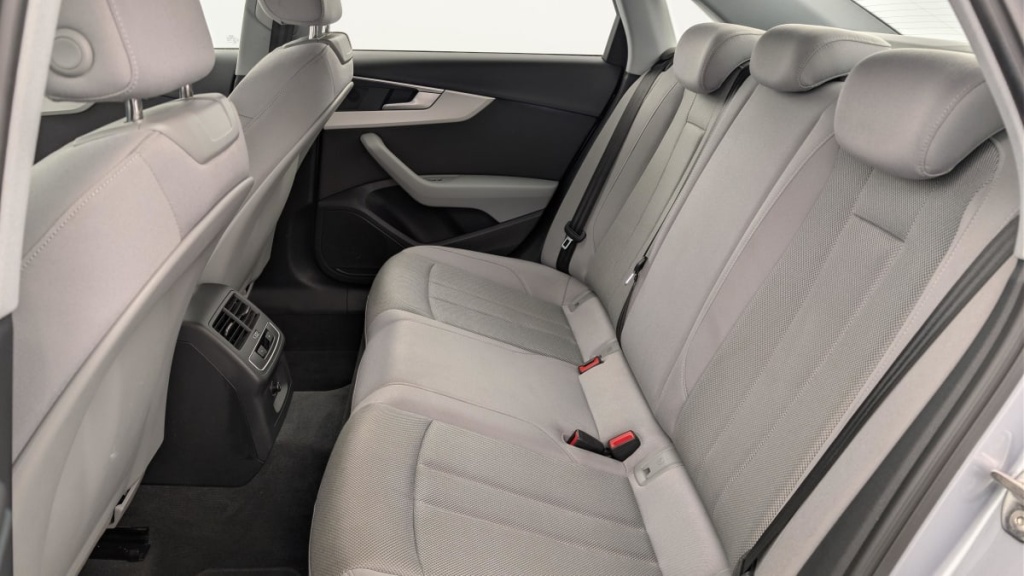 AUDI A4 35 TFSI 150 S tronic 7 Design - ref: 1-372544 - Photo 12