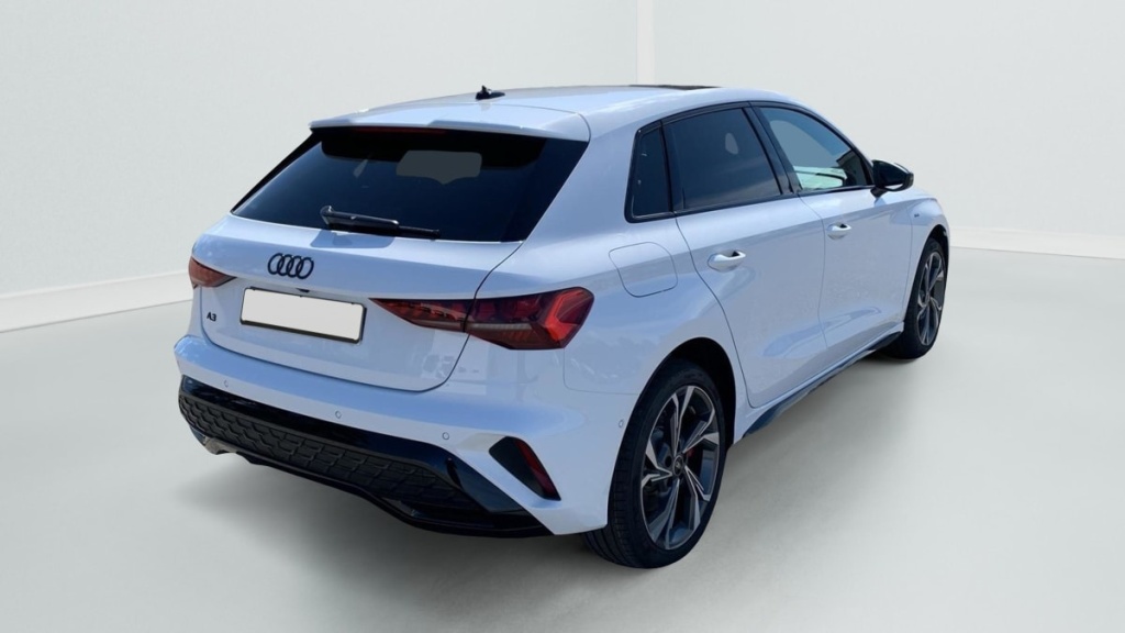 AUDI A3 Sportback 45 TFSI E HYBRIDE RECHARGEABLE 272 S TRONIC 6 S LINE - ref: 1-372759 - Photo 7