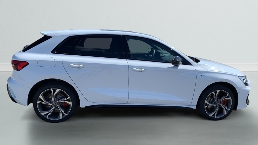 AUDI A3 Sportback 45 TFSI E HYBRIDE RECHARGEABLE 272 S TRONIC 6 S LINE - ref: 1-372759 - Photo 8