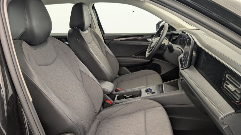 VOLKSWAGEN Tiguan 2.0 TDI 150ch DSG7 Life - ref: 1-373061 - Photo 9