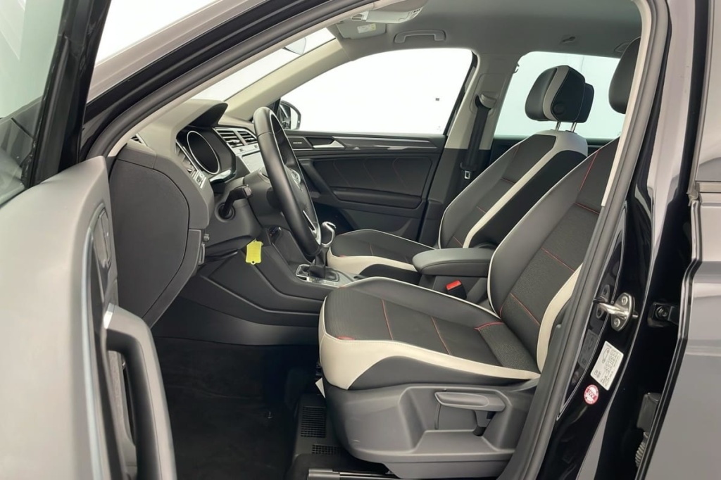 VOLKSWAGEN Tiguan 1.5 TSI 130ch BVM6 Life Plus - ref: 1-373372 - Photo 9