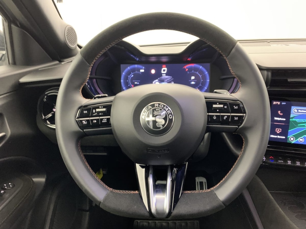ALFA ROMEO Junior 1.2 Ibrida 145 ch eDCT6 Intensa - ref: 1-373492 - Photo 14