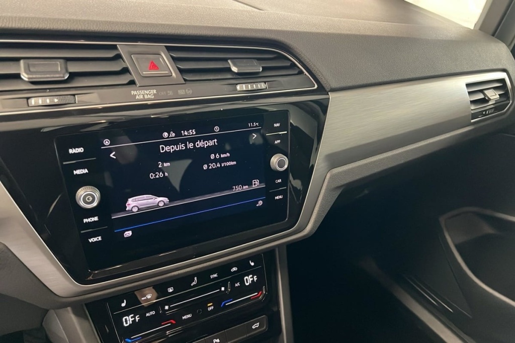 VOLKSWAGEN Touran 1.5 TSI EVO 150 DSG7 7pl Style - ref: 1-374057 - Photo 17