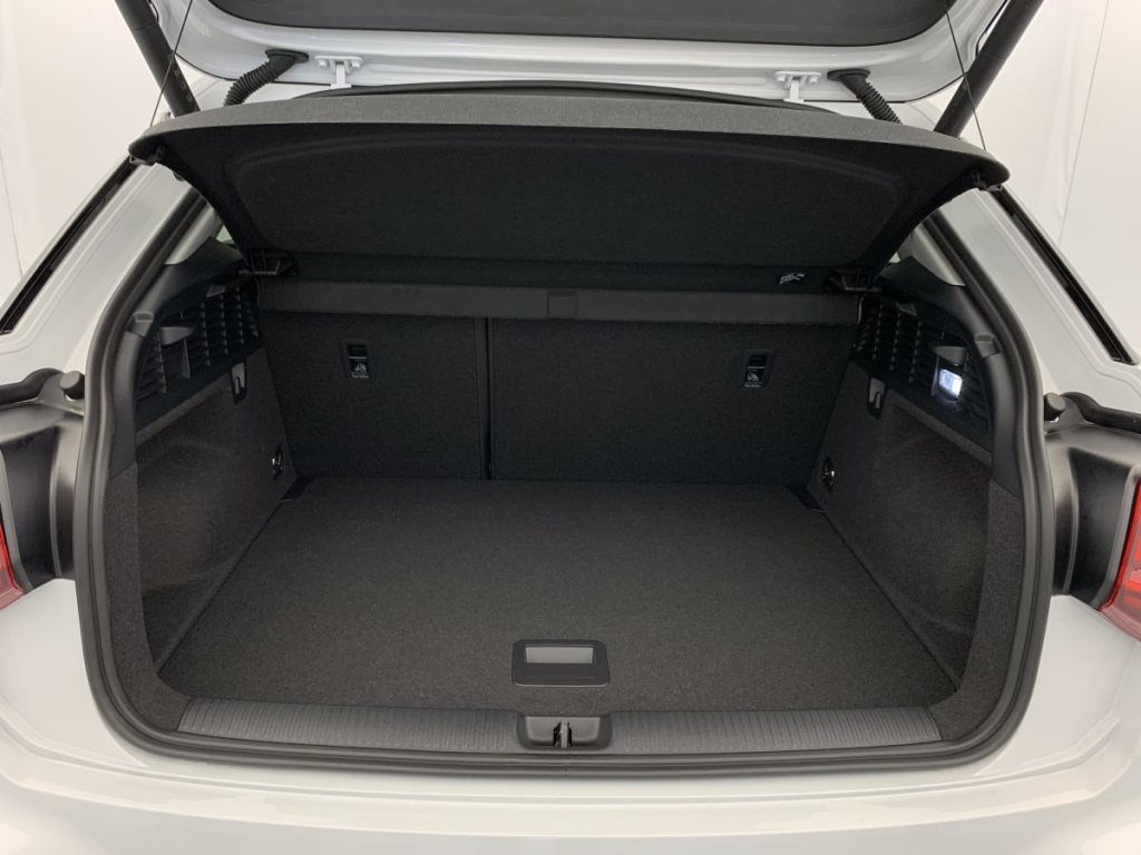 AUDI Q2 35 TFSI 150 S tronic 7 Design - ref: 1-374072 - Photo 11