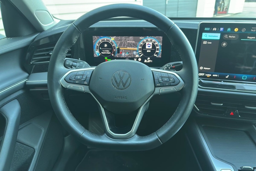 VOLKSWAGEN Passat 1.5 eTSI OPF 150 DSG7 Life Plus - ref: 1-374085 - Photo 14