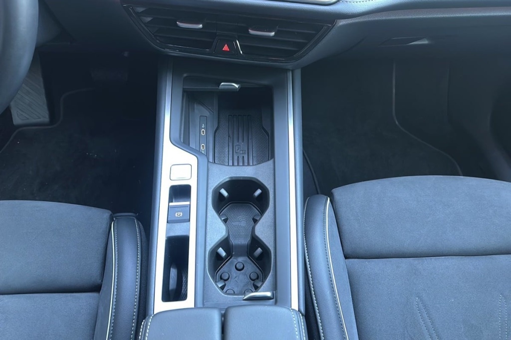 VOLKSWAGEN Passat 1.5 eTSI OPF 150 DSG7 Life Plus - ref: 1-374085 - Photo 17