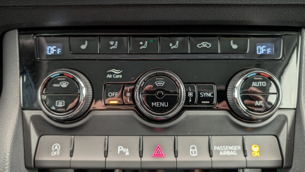 SKODA Karoq 2.0 TDI 150 ch SCR DSG74x4 Style - ref: 1-374737 - Photo 20