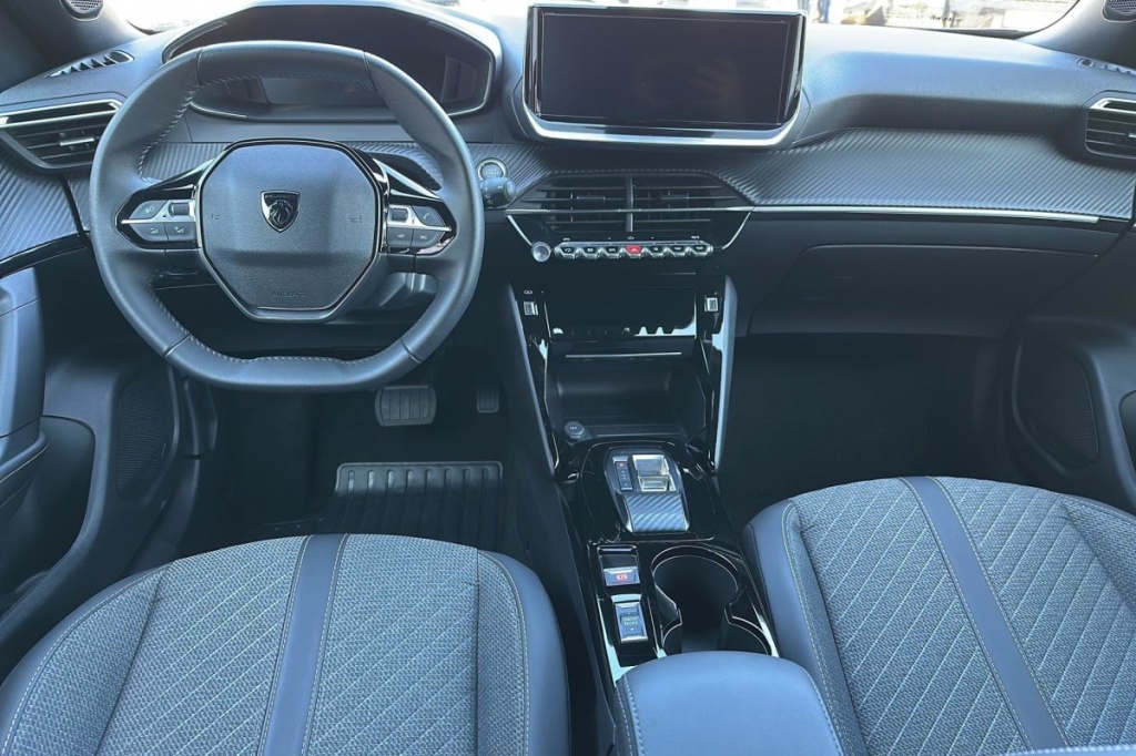 PEUGEOT 2008 50 kWh 136 ch Allure - ref: 1-374754 - Photo 12