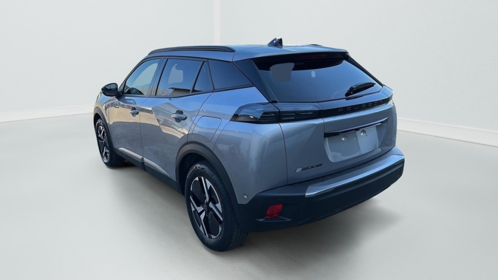 PEUGEOT 2008 50 kWh 136 ch Allure - ref: 1-374754 - Photo 5