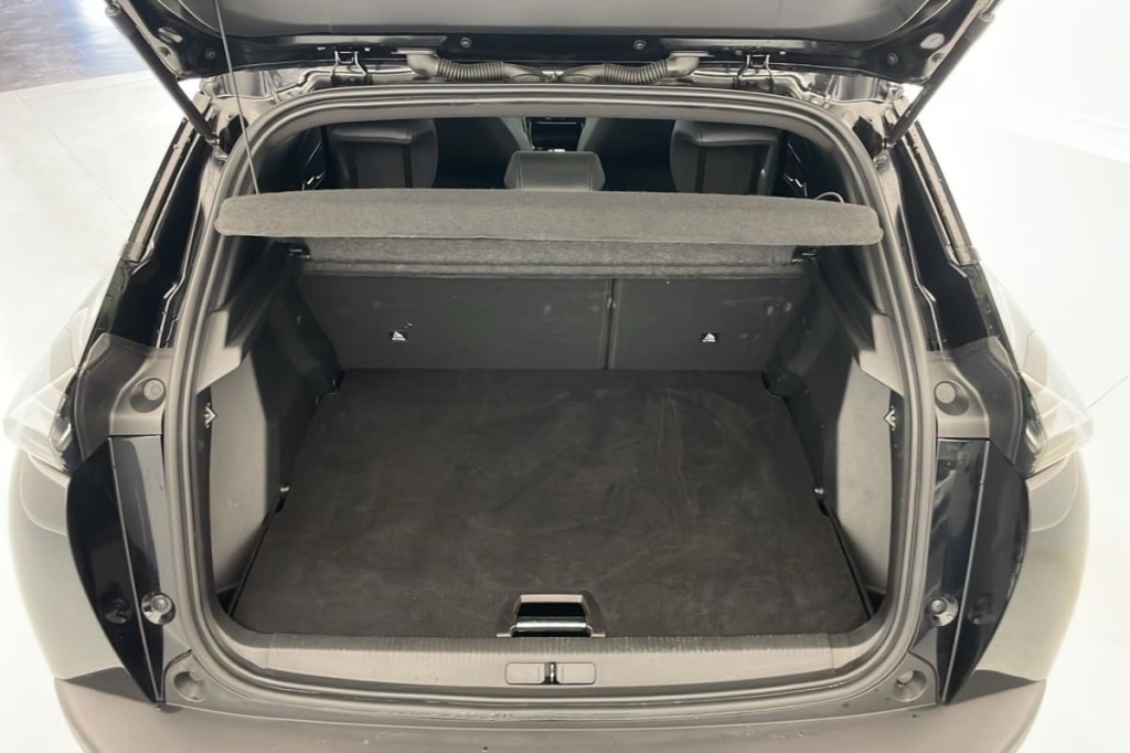 PEUGEOT 2008 50 kWh 136 ch GT - ref: 1-374861 - Photo 11