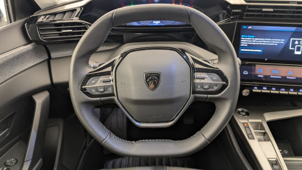 PEUGEOT 308 Hybrid 136 e-DCS6 Allure - ref: 1-374900 - Photo 14