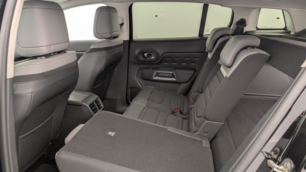 CITROEN C5 Aircross Hybride Rechargeable 180 e-EAT8 Plus - ref: 1-374902 - Photo 12