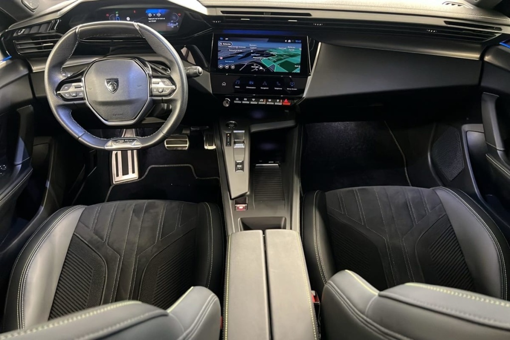 PEUGEOT 408 PHEV 180 e-EAT8 GT - ref: 1-374930 - Photo 12