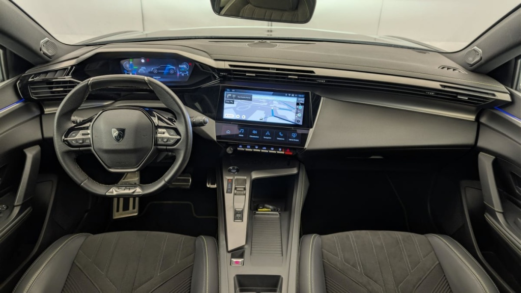 PEUGEOT 408 PHEV 180 e-EAT8 GT - ref: 1-374931 - Photo 13