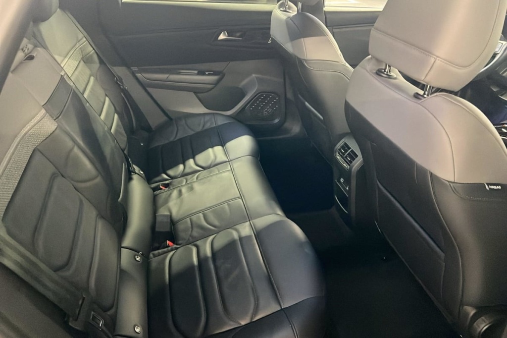 CITROEN C5 X PureTech 130 EAT8 Plus - ref: 1-374950 - Photo 10