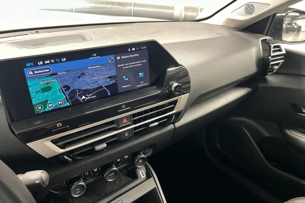 CITROEN C4 Hybride 145 e-DCS6 Max - ref: 1-374952 - Photo 17