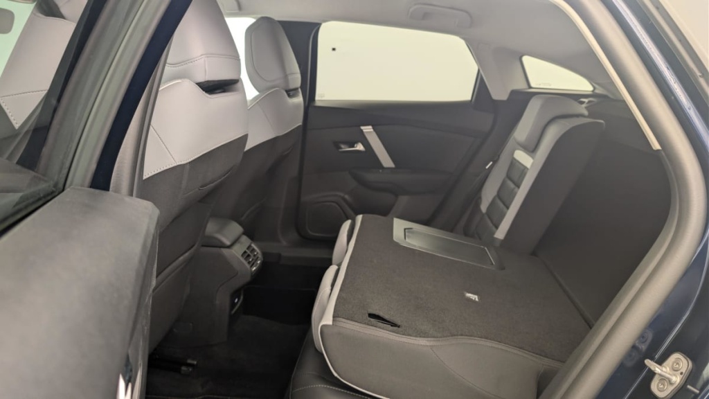 CITROEN C4 Hybride 145 e-DCS6 Max - ref: 1-374953 - Photo 12