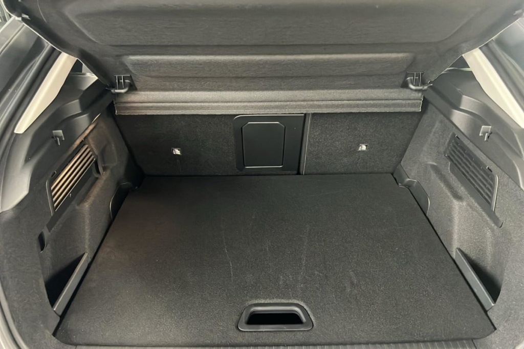 CITROEN C4 Hybride 145 e-DCS6 Max - ref: 1-374958 - Photo 11