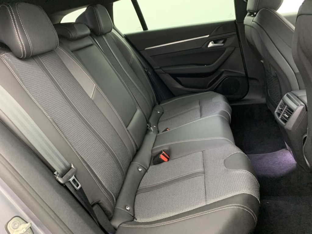 PEUGEOT 508 SW Hybrid 225 e-EAT8 Allure - ref: 1-375490 - Photo 10