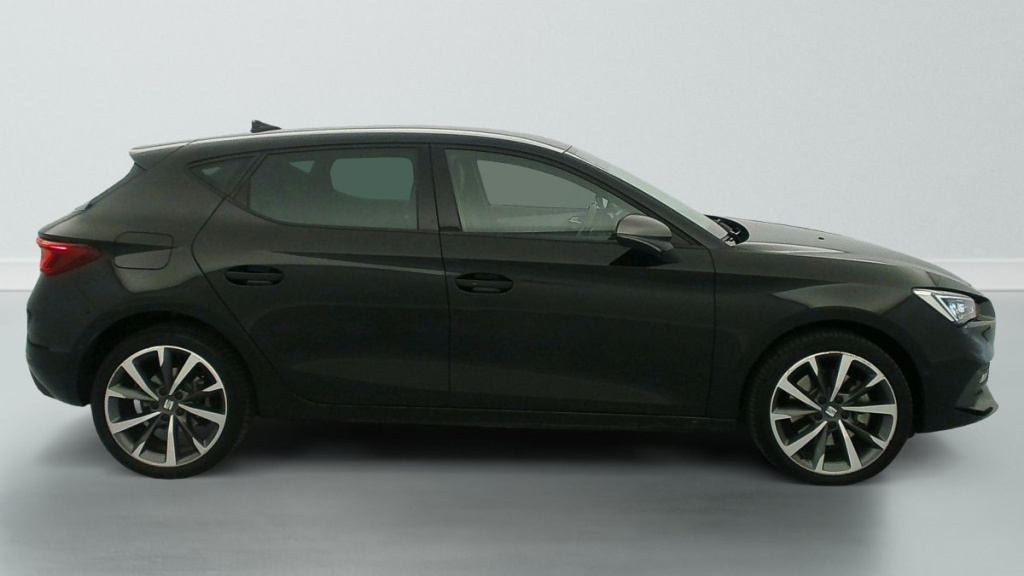 SEAT Leon E-HYBRID 204 CH DSG6 FR - ref: 1-375521 - Photo 8