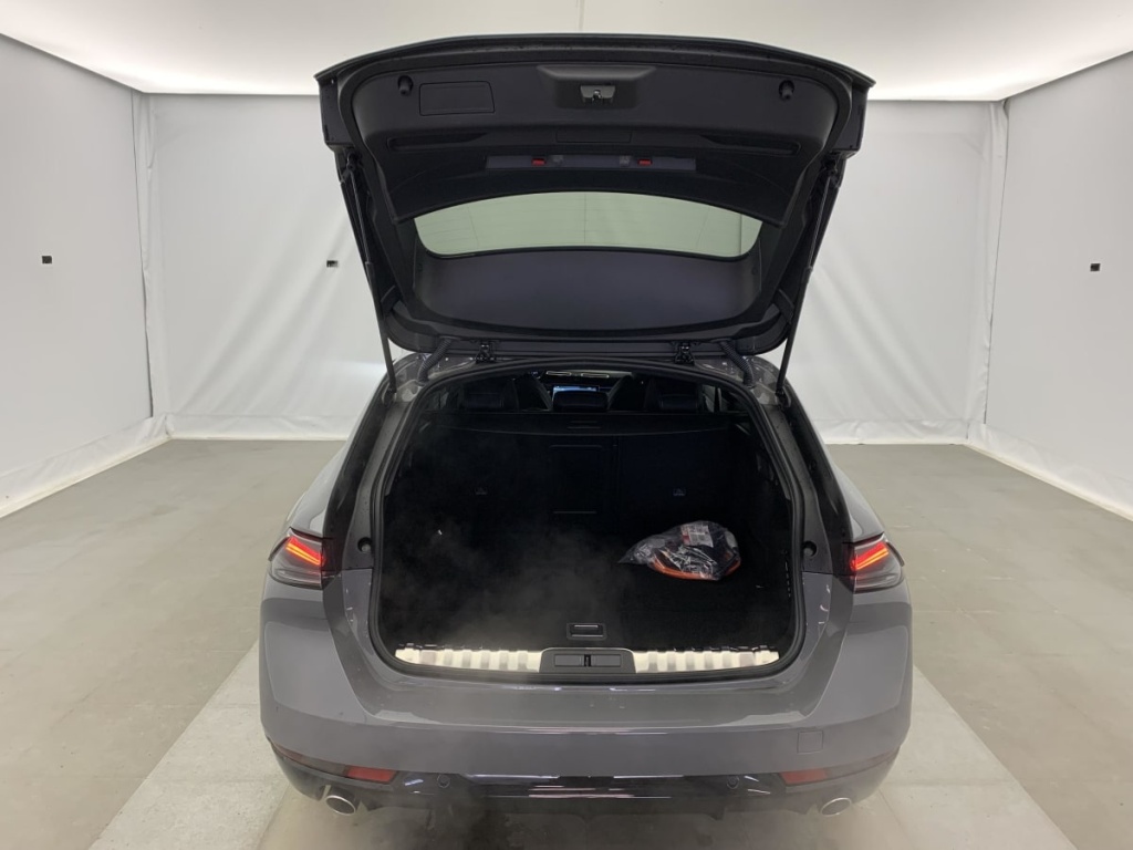PEUGEOT 508 SW Hybrid 180 e-EAT8 Allure - ref: 1-375559 - Photo 12