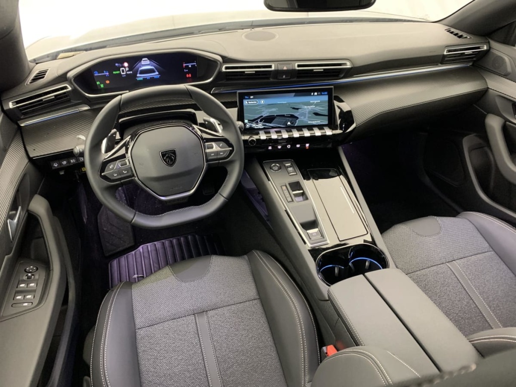 PEUGEOT 508 SW Hybrid 180 e-EAT8 Allure - ref: 1-375591 - Photo 14