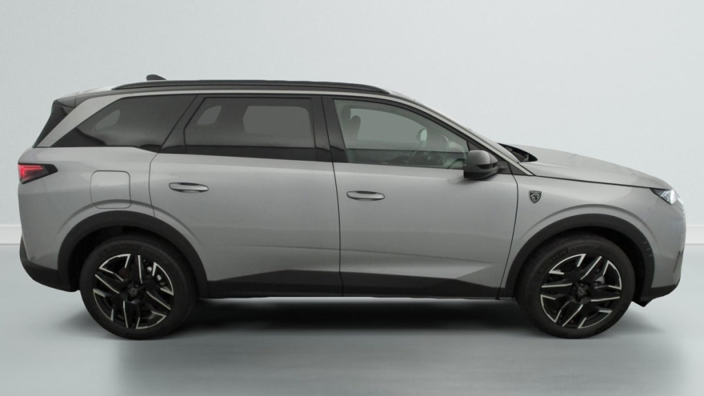 PEUGEOT 5008 Hybrid 145 e-DCS6 GT - ref: 1-375695 - Photo 8