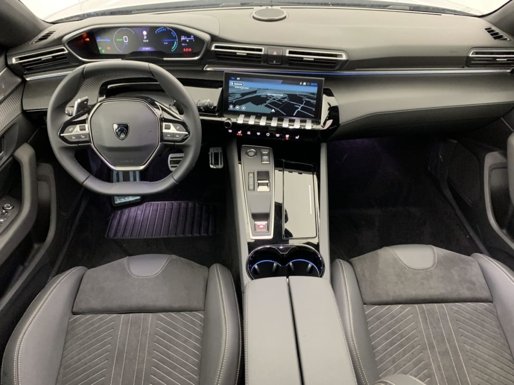 PEUGEOT 508 SW Hybrid 225 e-EAT8 Allure - ref: 1-375788 - Photo 12