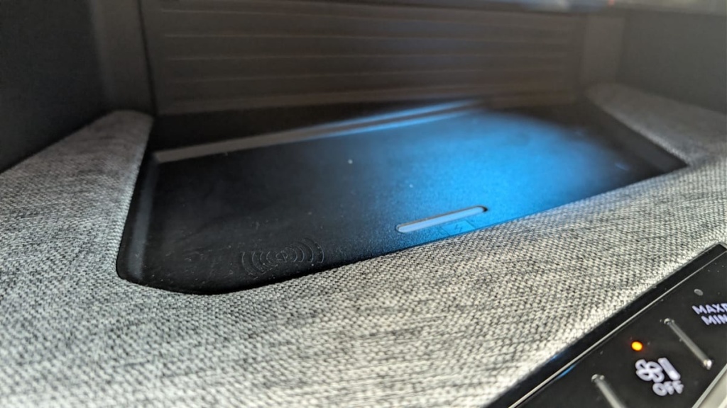 PEUGEOT 3008 Hybrid 145 e-DCS6 Allure - ref: 1-375797 - Photo 18