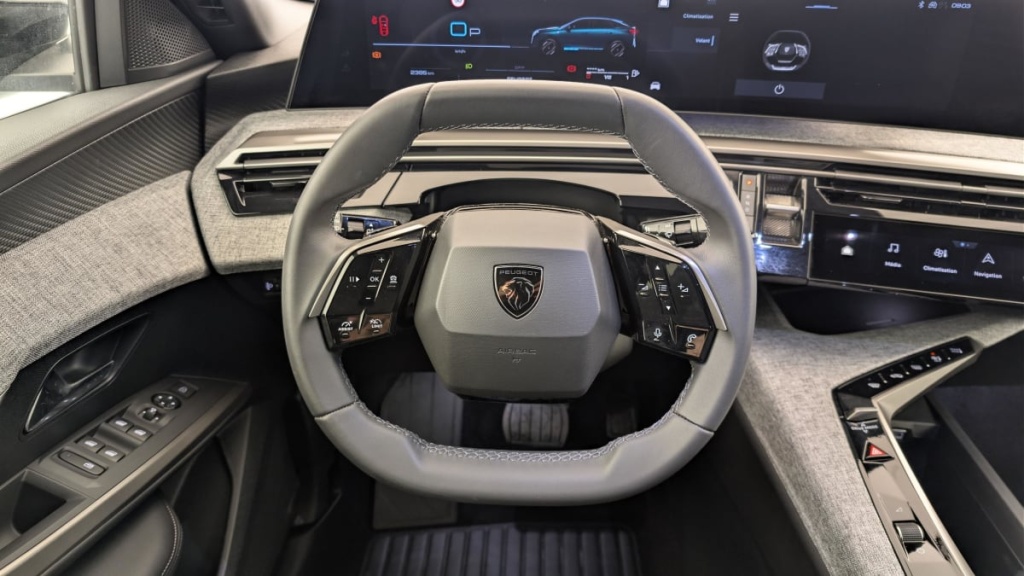 PEUGEOT 3008 Hybrid 145 e-DCS6 Allure - ref: 1-375801 - Photo 14