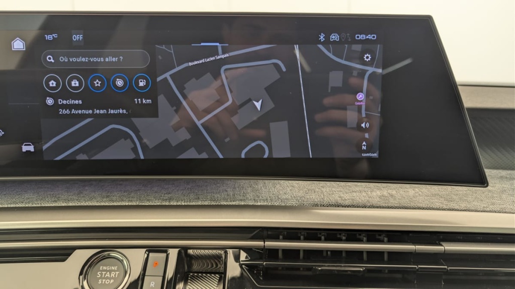 PEUGEOT 3008 Hybrid 145 e-DCS6 Allure - ref: 1-375810 - Photo 18