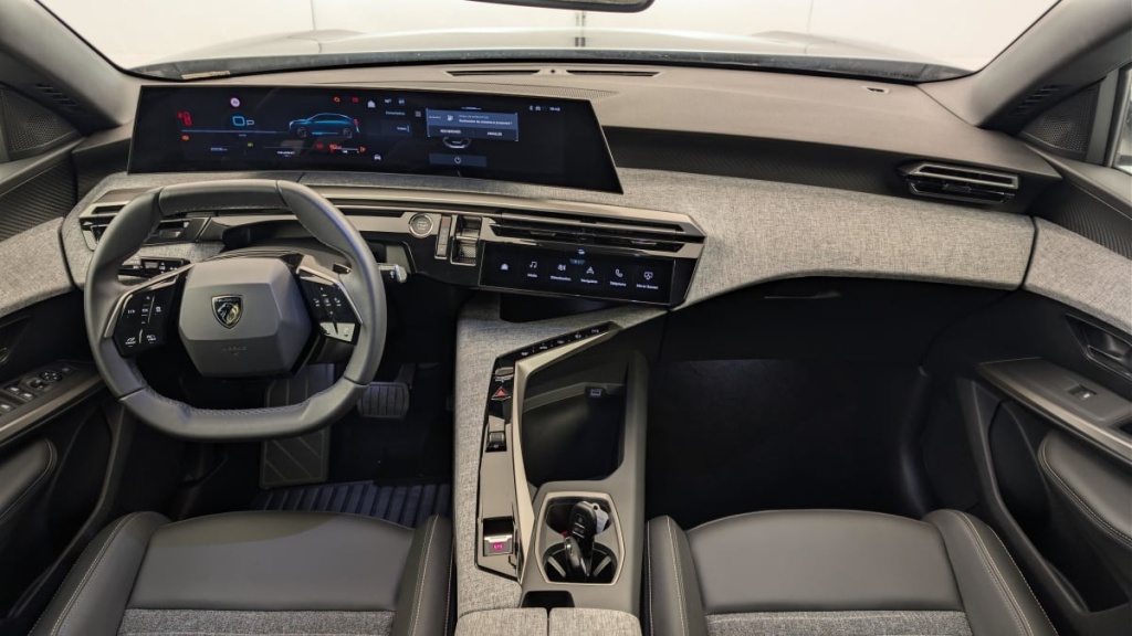 PEUGEOT 3008 Hybrid 145 e-DCS6 Allure - ref: 1-375811 - Photo 13