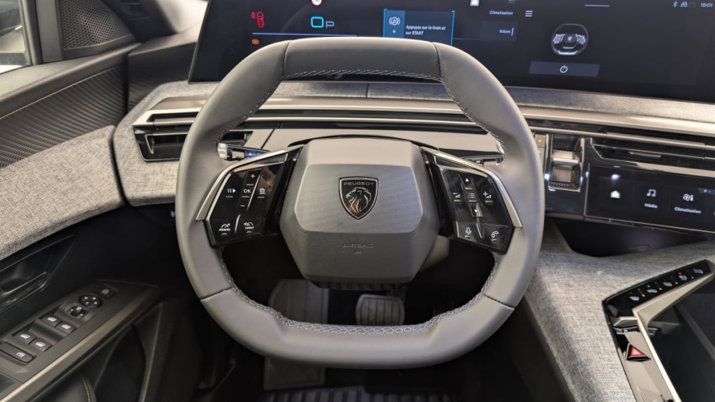 PEUGEOT 3008 Hybrid 145 e-DCS6 Allure - ref: 1-375813 - Photo 14