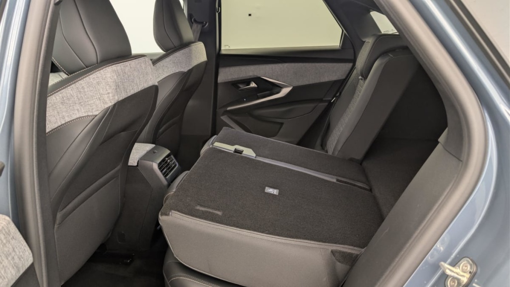 PEUGEOT 3008 Hybrid 145 e-DCS6 Allure - ref: 1-375815 - Photo 12