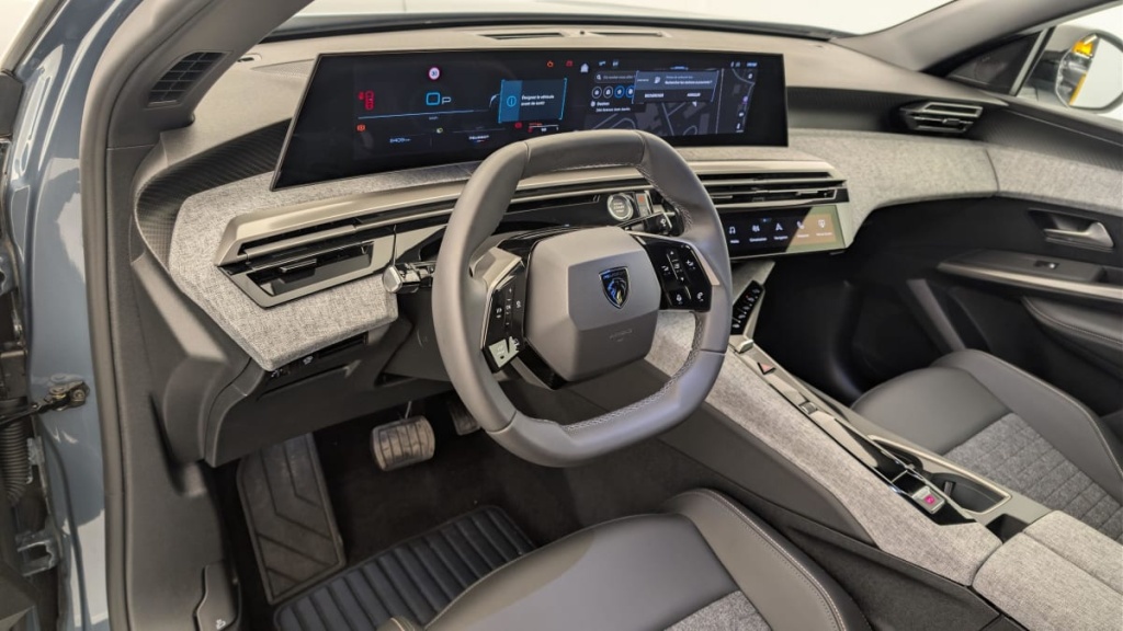 PEUGEOT 3008 Hybrid 145 e-DCS6 Allure - ref: 1-375815 - Photo 15