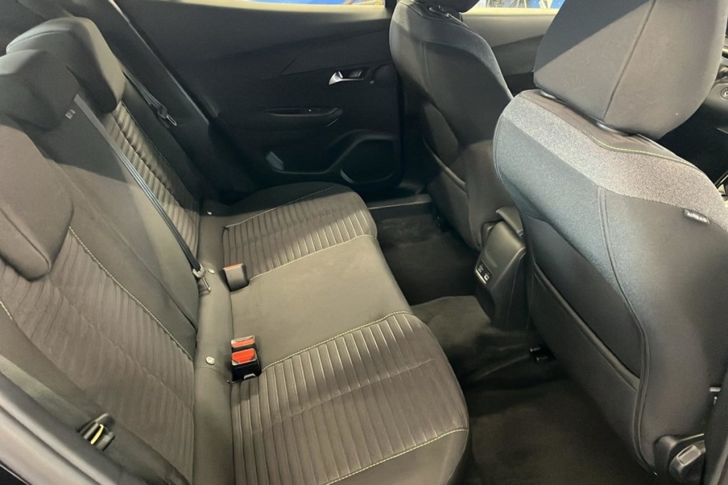 PEUGEOT 2008 50 kWh 136 ch Active - ref: 1-375976 - Photo 10