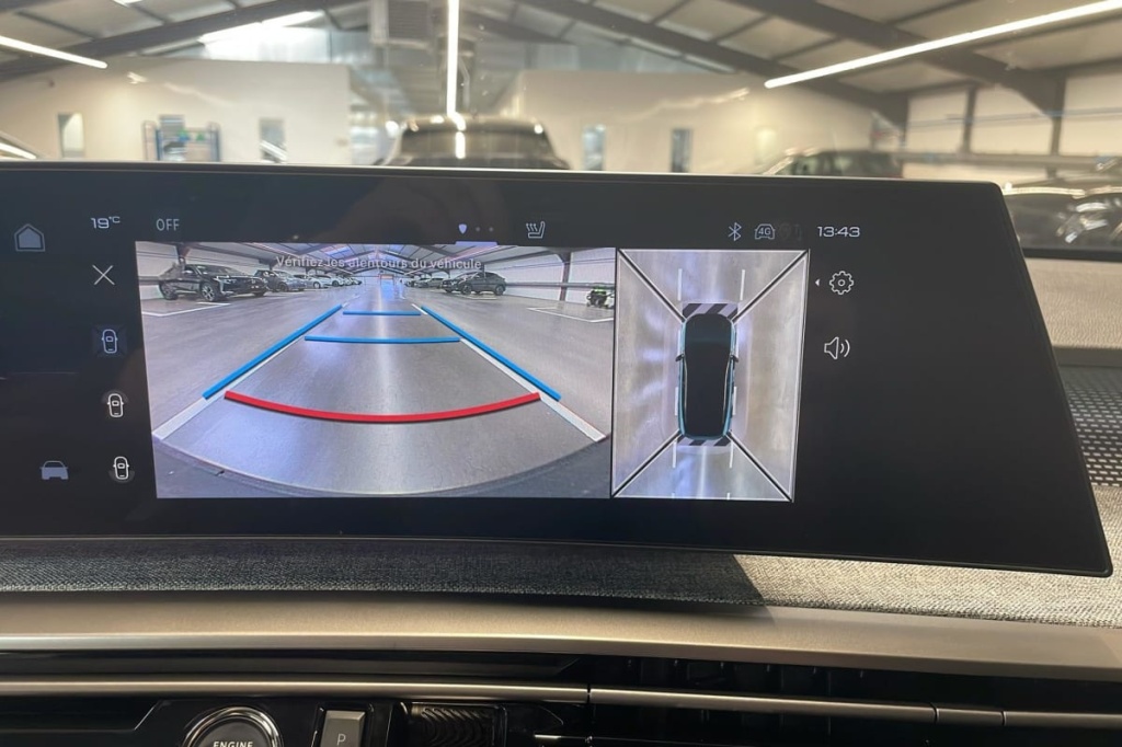 PEUGEOT 3008 Hybrid 145 e-DCS6 GT - ref: 1-375995 - Photo 10