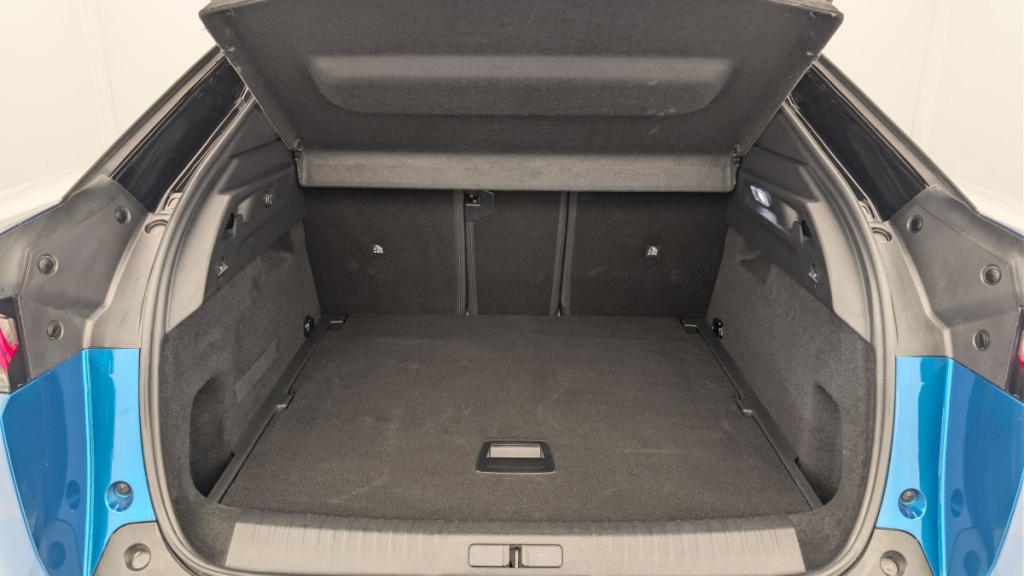 PEUGEOT 3008 Hybrid 145 e-DCS6 GT - ref: 1-375996 - Photo 11