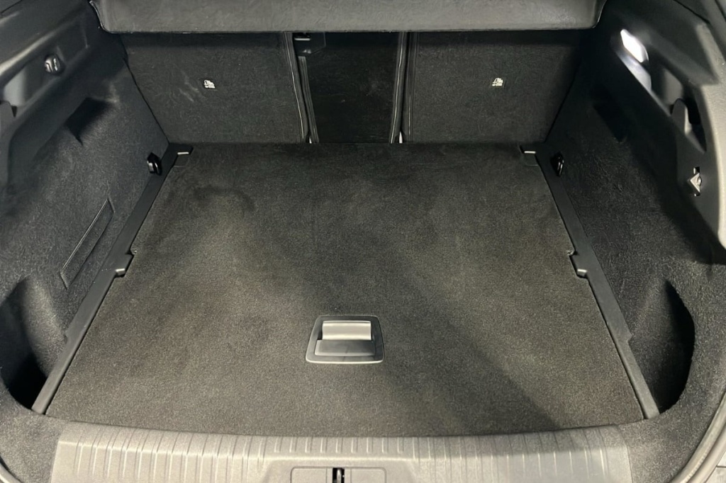 PEUGEOT 3008 Hybrid 145 e-DCS6 GT - ref: 1-376004 - Photo 11