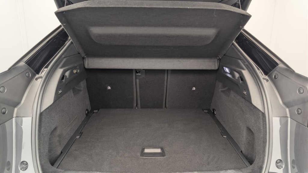 PEUGEOT 3008 Hybrid 145 e-DCS6 GT - ref: 1-376010 - Photo 11