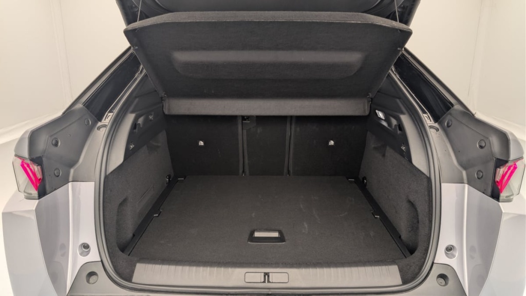 PEUGEOT 3008 Hybrid 145 e-DCS6 GT - ref: 1-376012 - Photo 11