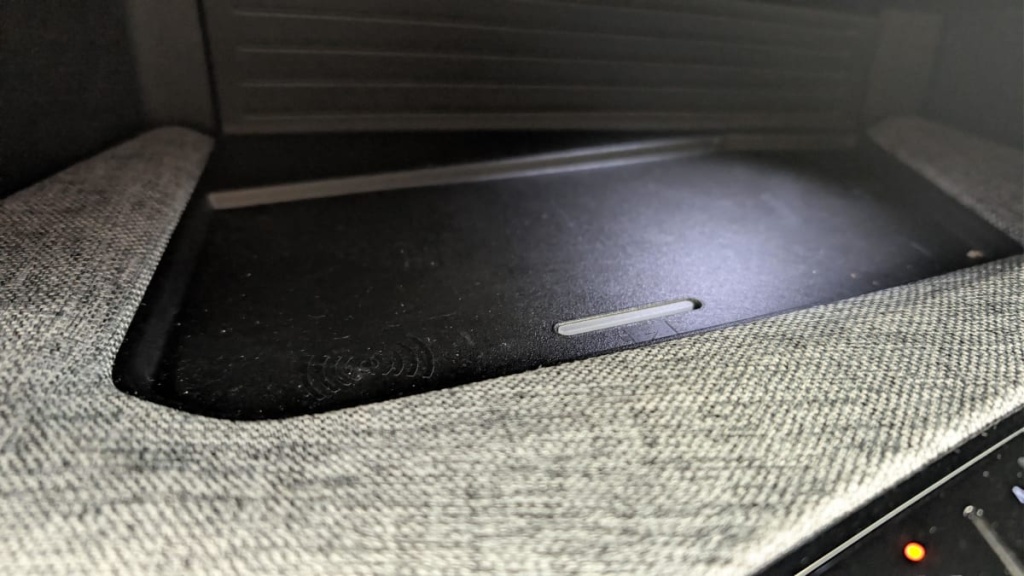 PEUGEOT 3008 Hybrid 145 e-DCS6 GT - ref: 1-376019 - Photo 20