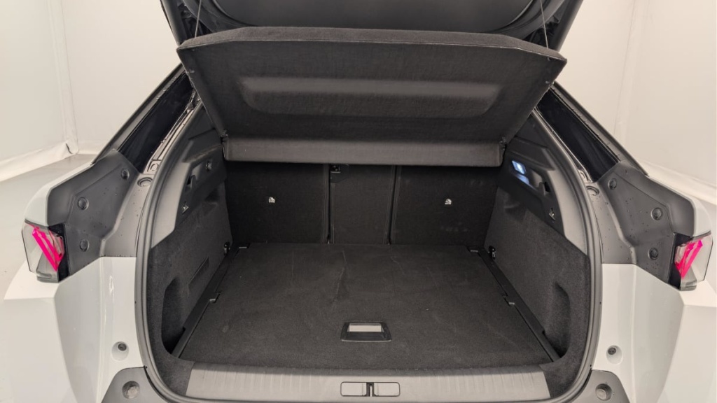 PEUGEOT 3008 Hybrid 145 e-DCS6 GT - ref: 1-376029 - Photo 11