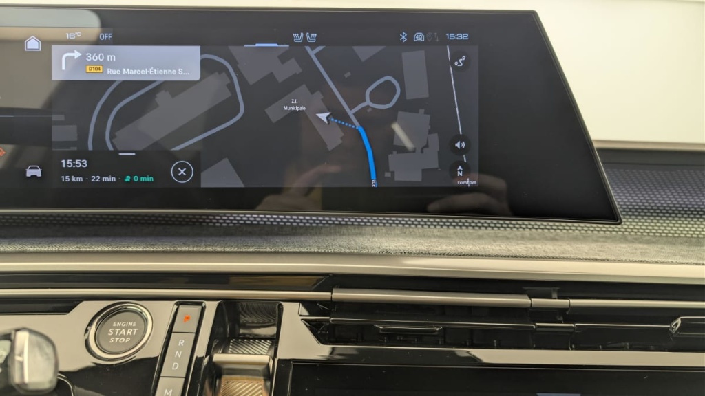 PEUGEOT 3008 Hybrid 145 e-DCS6 GT - ref: 1-376029 - Photo 19