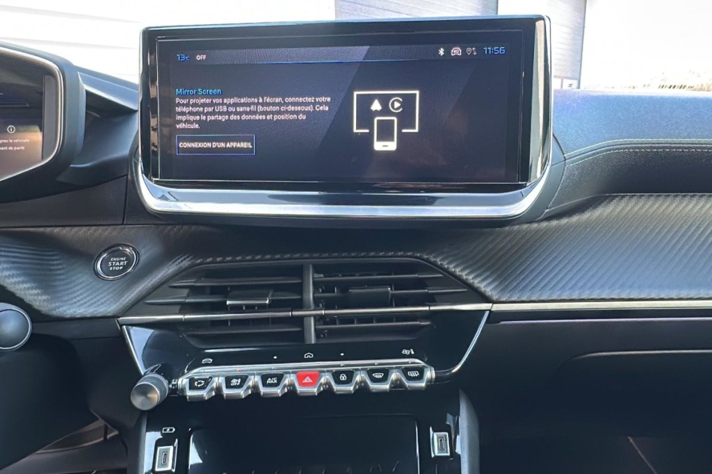 PEUGEOT 2008 50 kWh 136 ch GT - ref: 1-376033 - Photo 19