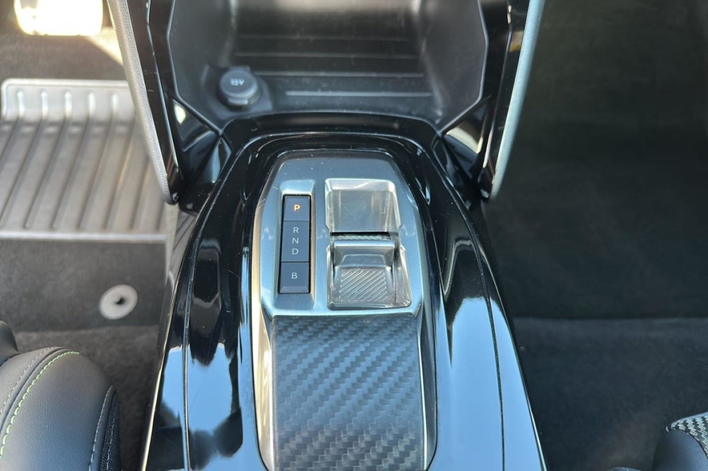 PEUGEOT 2008 50 kWh 136 ch GT - ref: 1-376034 - Photo 16